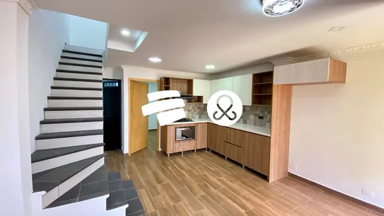 Apartamento Dúplex En Villa Linda Bello
