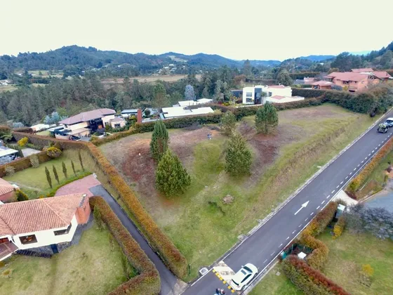Venta De Lote En Altos Del Escobero En Exclusivo Condominio