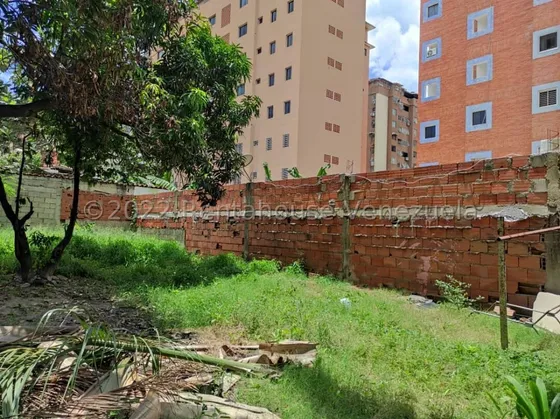 Terreno En Venta El Bosque Las Delicias Maracay Aragua  24-14861 Yb
