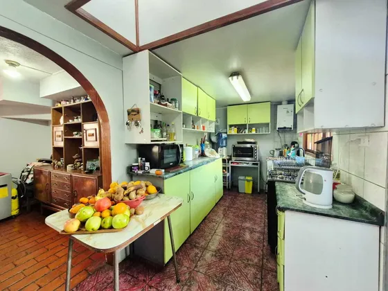 Moderna Vivienda Con Espacios Luminosos (170346)