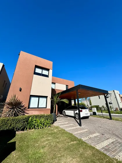 Casa En Venta Maria Eugenia Residences And Village
