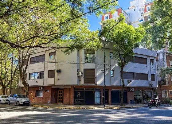 Departamento De 40 M² En Venta - Monoambiente Divisible Con Patio - La Lucila