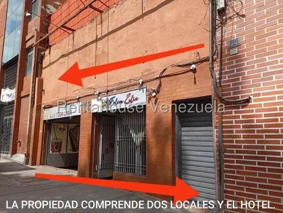 Ip Vendo Casa En Parroquia Santa Teresa De Tres Niveles Con Recepción Y Oficina 27-2432 Yf