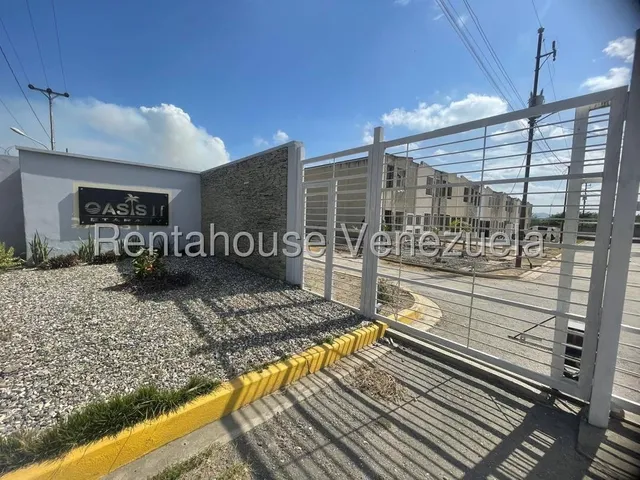Raiza Suárez Vende Town House En Obra Gris, Tu Oportunidad De Negocio, Perfecta Para Remodelar A Tu Gusto,  Ubicada En Cabudare, 2 5 1 4 3 3 0