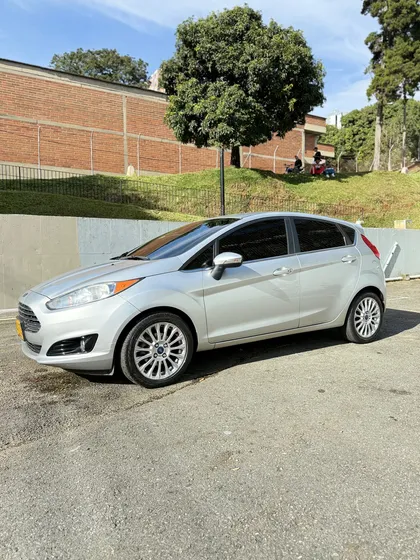 Ford Fiesta 1.6 Hatchback Titanium