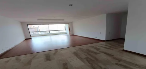 Apartamento En Arriendo Ubicado En El Poblado Sector Tomatera (25104).
