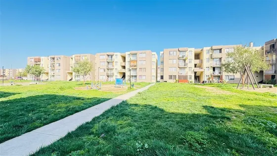 Departamento En Venta De 3 Dorm. En Lampa