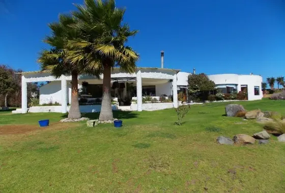 Hermosa Casa En Exclusivo Sector De Peñuelas