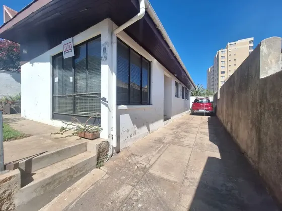 Casa De Hormigón En Recreo Con 4 Dormitorios