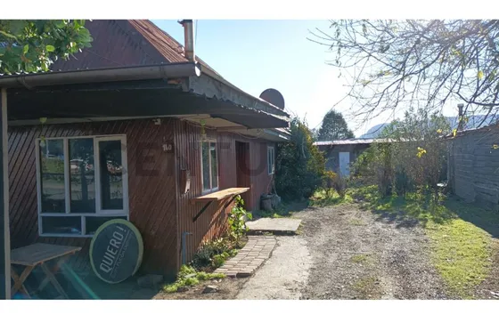 Sitio Uso Comercial 1055 M2 En Centro De Pucon