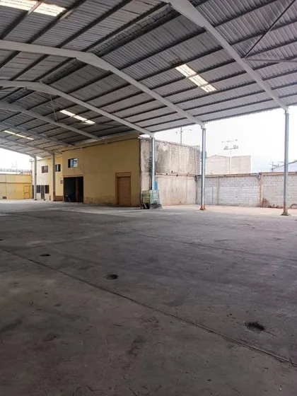 Galpón De Esquina En Zona Industrial La Quizanda, Valencia 