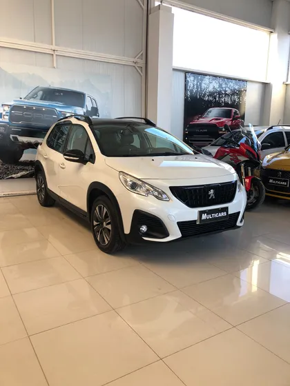 Peugeot 2008 1.6 Feline