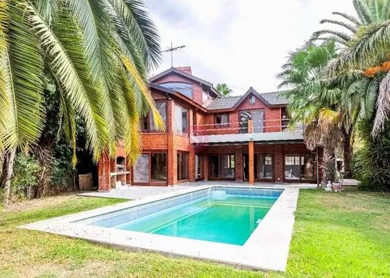 Casa  En Venta En Nautico, Escobar, G.b.a. Zona Norte