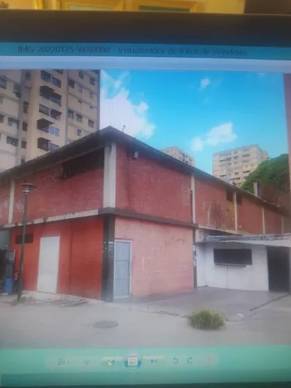 Local Caricuao Mezzanina Excelente Ubicación