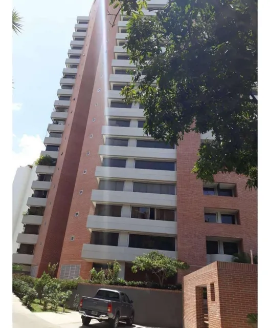 Apartamento En Venta 170m², Los Dos Caminos