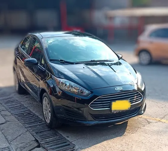 Ford Fiesta 1.6 S Sedan At