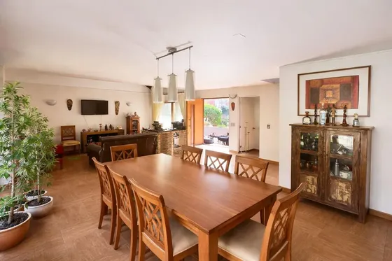 Excelente Propiedad En Condominio 3 D Y 3 B