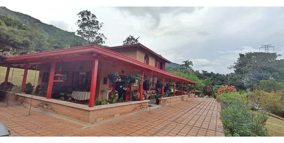 Finca De Descanso Y Producción En Venta Barbosa Antioquia