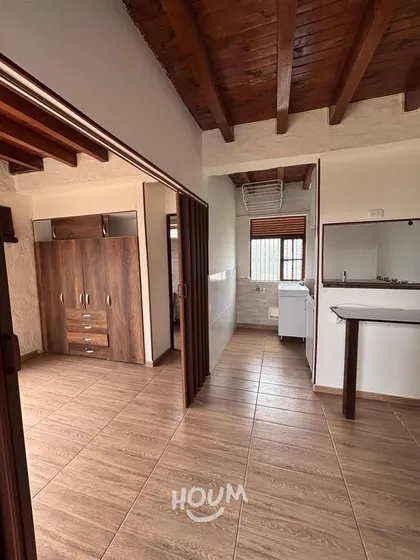 Apartamento En Camino La Floresta. 1 Habitación, 35 M², Id: 154368