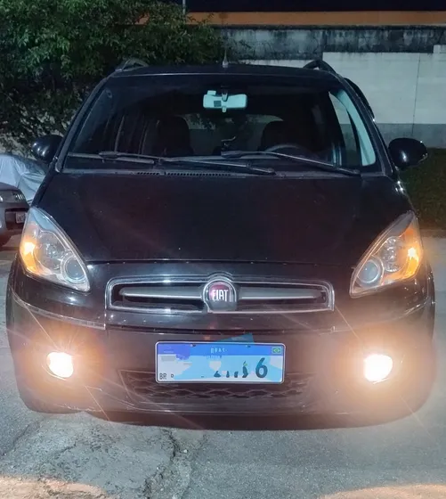 Fiat Idea 1.6 16v Essence Flex 5p