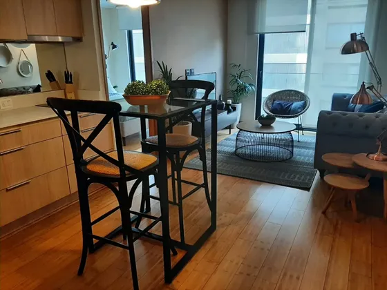 Amoblado Moderno Alcántara El Golf - Disponible Agosto