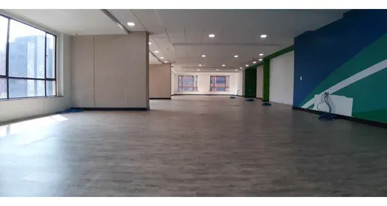 Oficina En Arriendo, Quinta Camacho, Zona Empresarial