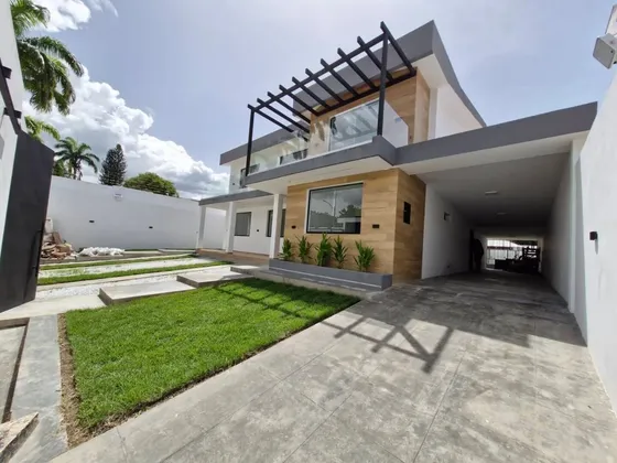 Casa En Venta, Hermosa A Estrenar Un Lienzo En Urbanización Cerrada La Vina .#clapu