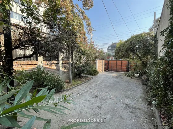 Casa En Venta De 5 Dorm. En Providencia