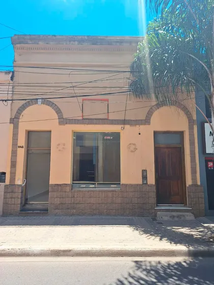 Venta Casa Con Local Comercial En Corrientes 