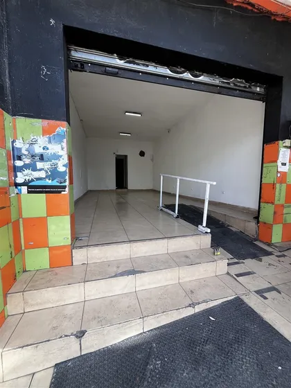Local Comercial En Arriendo En Peñalolén