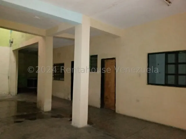 Jv Casa En Venta Espaciosa Ideal Para Colegios, Centros De Salud Y Otros En Centro De Valencia 