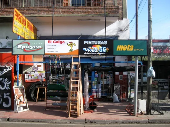 Ferreteria Con 30 Años De Antiguedad Permuto