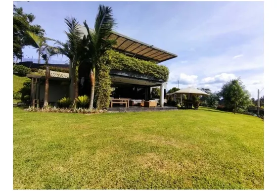 Casa En Arriendo Amoblado En Medellín Las Palmas