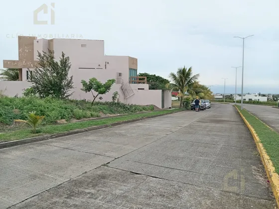Terreno En  Venta En El Fraccionamiento En Real Mandinga