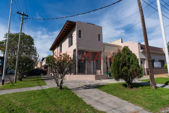 Venta Casa 5 Ambientes Avellaneda 