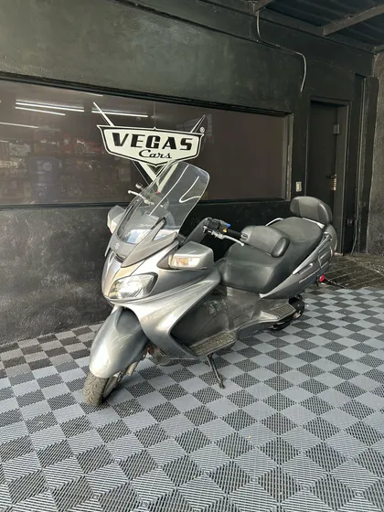 Suzuki Burgman Excutive 650