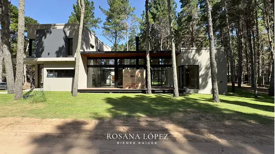 Casa En Venta En Villa Robles