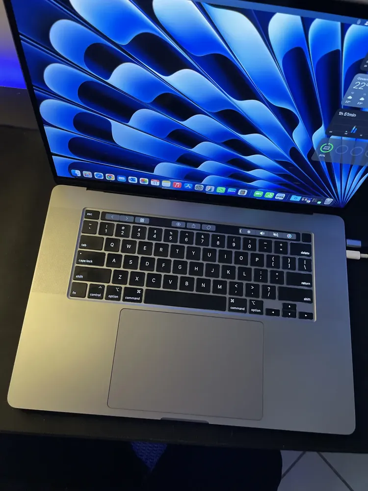 Macbook Pro 2019 16 Core I9 16gb Ssd 1tb + 4gb Dedicada