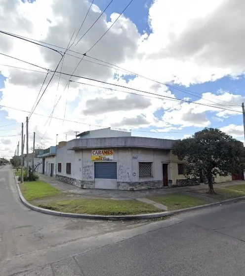 Casa + Depto.+ Local +galpón. Lote 14 X 22 Lanús O. Invers