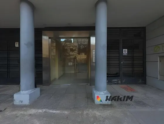 Semi-piso 2 Ambientes Al Frente Con Balcón