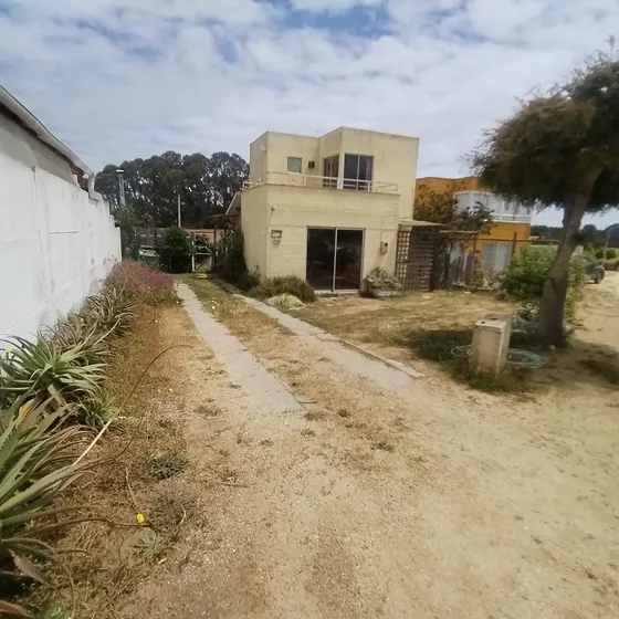 Casa En Condominio En Venta, El Quisco. (116).