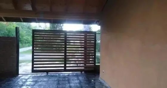 Casa En Venta - 2 Dormitorios 1 Baño - 302mts2 - Open Door, Luján
