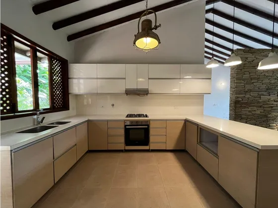 Hermosa Casa En Envigado Loma De Las Brujas Unidad Cerrada Con Lote