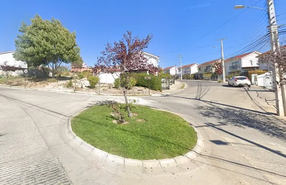 Casa Ampliada En Barrio En Alto En Quilpué