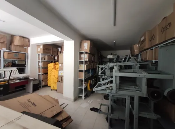 Local En Arriendo En Popular. Cod A26050