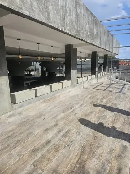 Sky Group Elite Vende Local Comercial De Lujo Ubicado Cerca De La Av. Bolívar Con Santos Michelena En Maracay Edo. Aragua