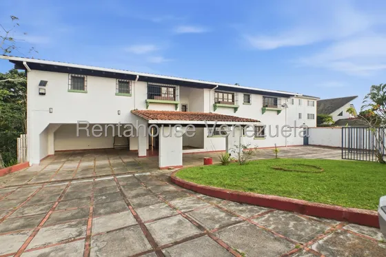 Bella Casa En La Lagunita Country Club 26-20978 Dmh