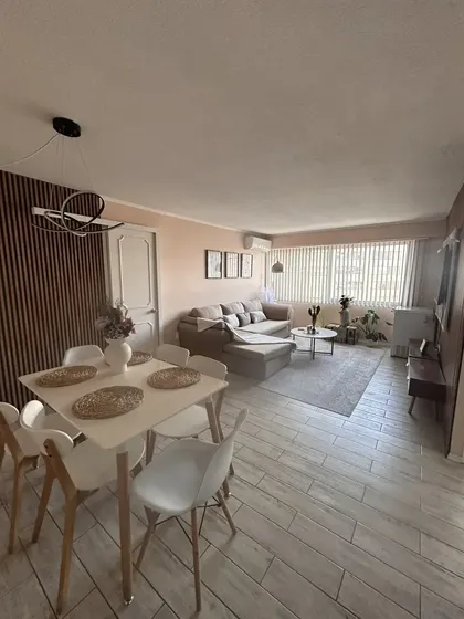 A 100m De Parque Arauco | Remodelado Y Amoblado | 3d/2b