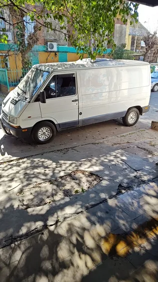 Renault Trafic Rodeo 2.2 Nafta