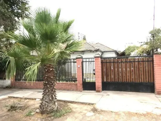 Casa En Venta De 4 Dorm. En San Miguel